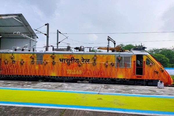 Railways unveils indigenously manufactured Tejas Express E-Locomotives