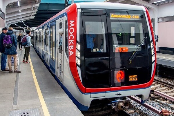 Moscow Metro rolls out new futuristic Moskva-2020 trains