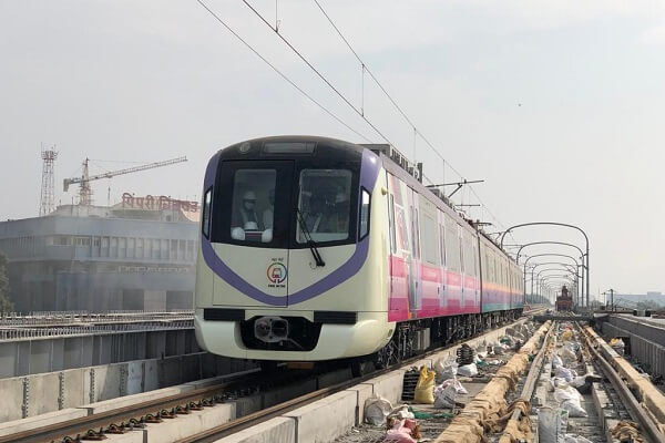 Maha CM Fadnavis approves Nagpur Metro Rail Project Phase-II