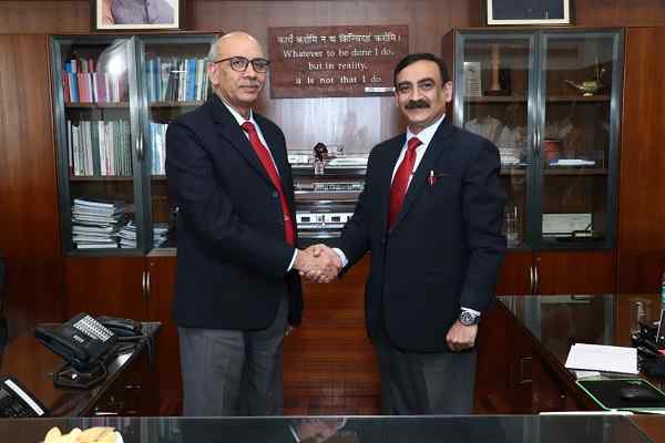 Vikas Kumar takes charge of new Managing Director of Delhi Metro Rail Corporation